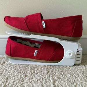 Toms Women's Red Slip-On Flats